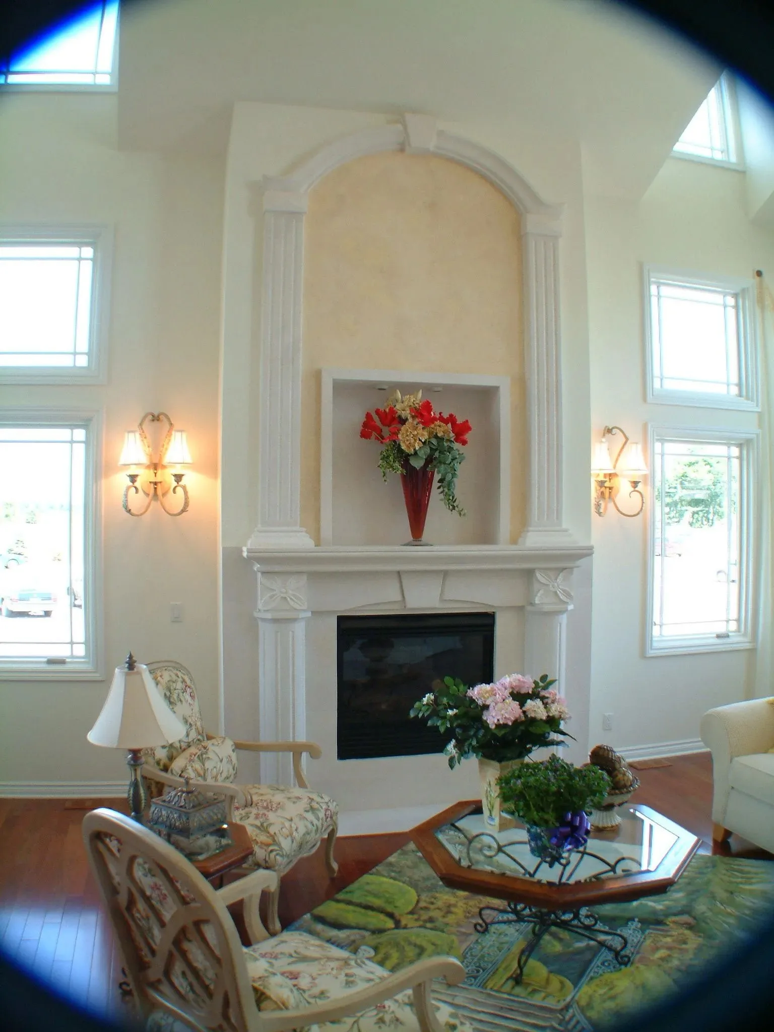 At Lifestyle Building and Renovation, we specialize in whole home renovations, transforming your space into the home you've always envisioned. With 40 years of experience in the industry, we offer exp